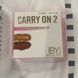 IBY Beauty duo eyeshadow